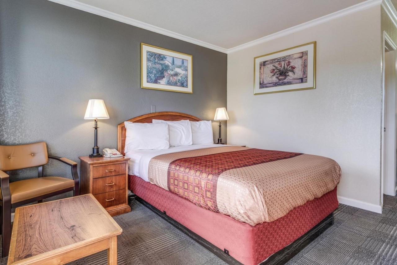 Americas Value - Motel Petaluma